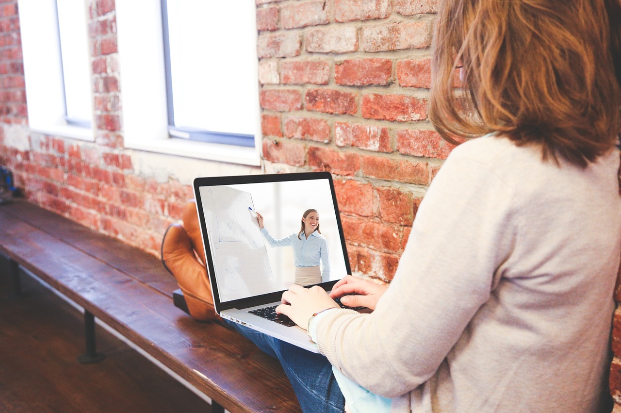 Virtual classroom illustration